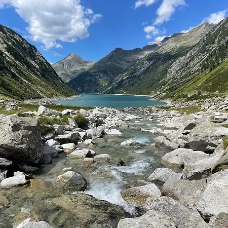 Alpenapartment Fuer Familien Und Gruppen Zentrale Lage Apartmán