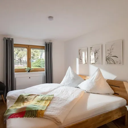 Alpenapartment Fuer Familien Und Gruppen Zentrale Lage Apartmán *