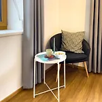 Lägenhet Alpenapartment Fuer Familien Und Gruppen Zentrale Lage *